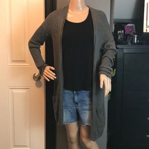 Gray MUDD cardigan size medium with pockets. Soft